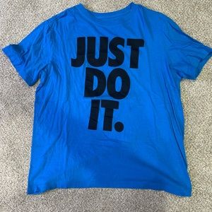 nike T shirt